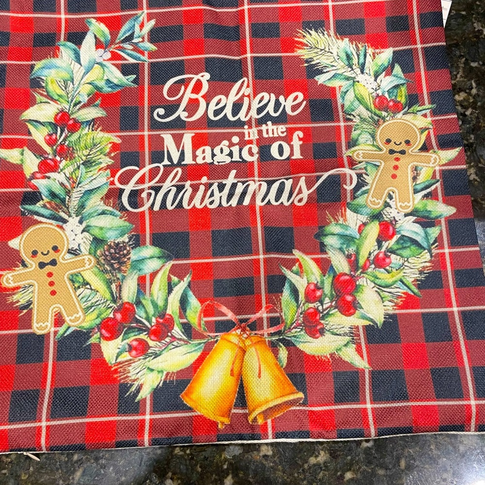 New Gingerbread Men Pillow Cover. Fits 18”x18”Pillow. Zipper Closure